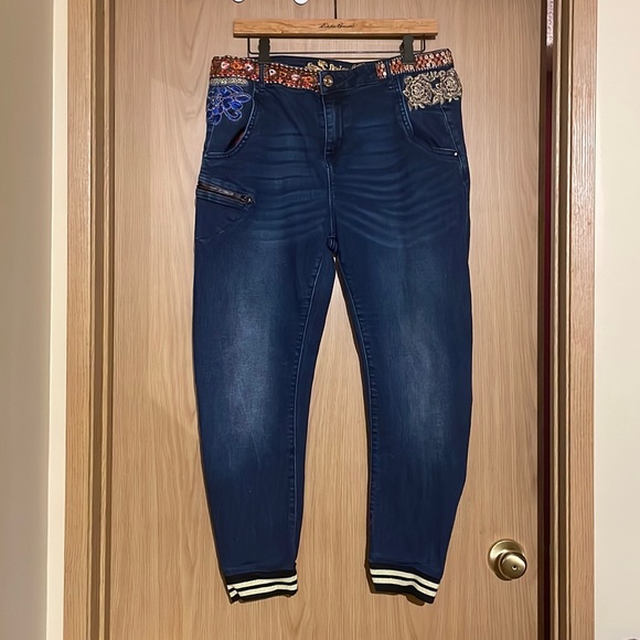 Desigual Jeans, Size 32 - Picture 2 of 4